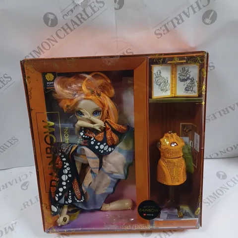 BOXED RAINBOW HIGH FANTASTIC FASHION DOLL