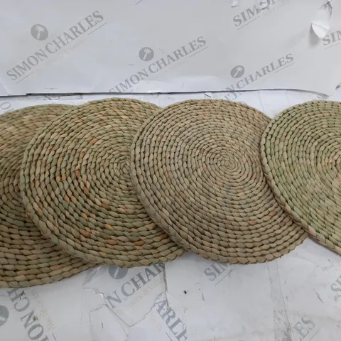 BOXED SET OF 4 STRAW PLACE MATS