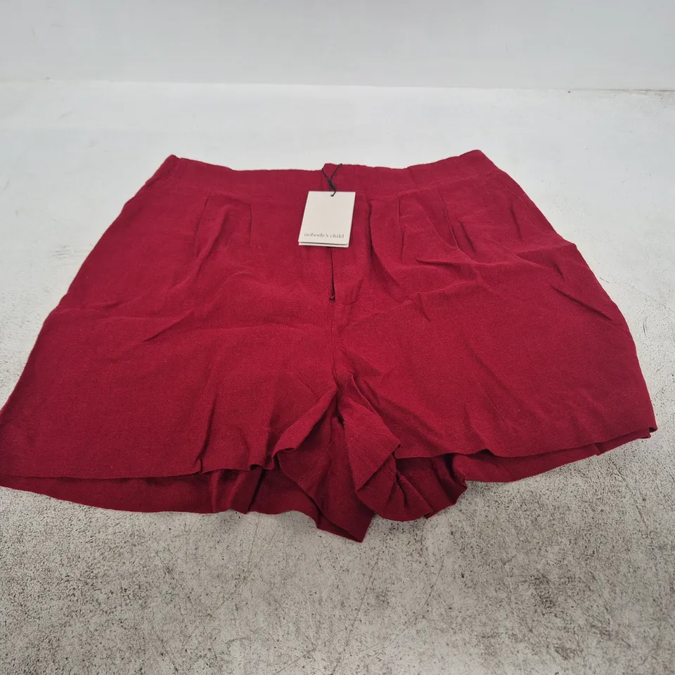 NOBODYTS CHILD SILSOE CORDOVAN SHORTS – RED, UK 12