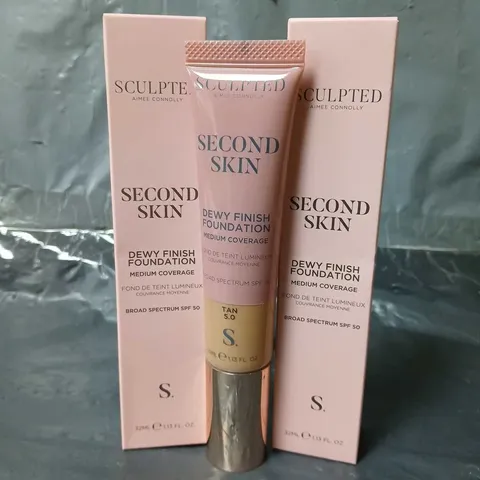 2 BOXED SCULPTED AIMEE CONNOLLY SECOND SKIN DEW FINISH FOUNDATIONS IN TAN 5.0