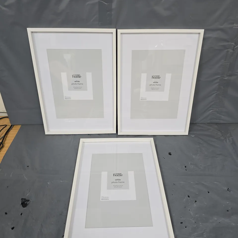 BOXED SET OF 3 POSTER FRAMES - A3 - COLLECTION ONLY