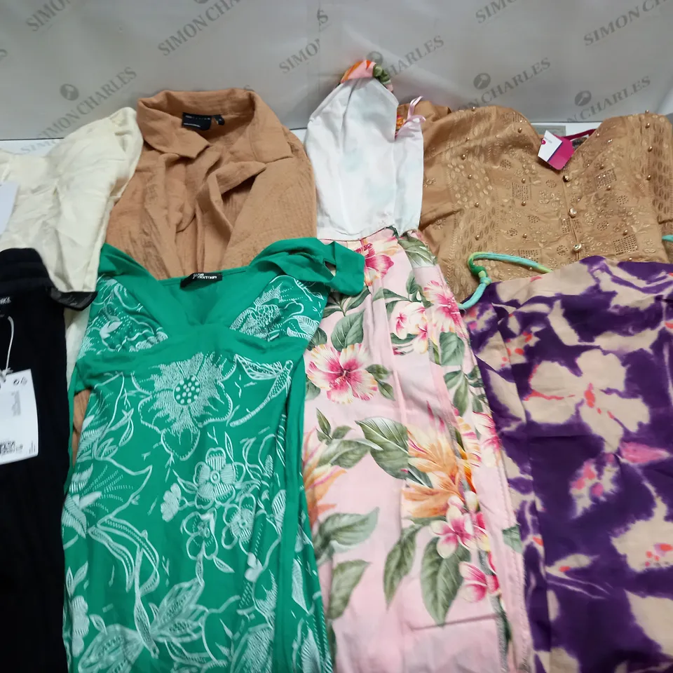LARGE QUANTITY OF ASSORTED CLOTHING ITEMS TO INCLUDE BERSHKA, ASOS AND JANE NORMAN