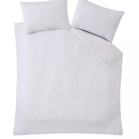 FLORAL TUFTED SUPER SOFT DUVET COVER SET - DOUBLE