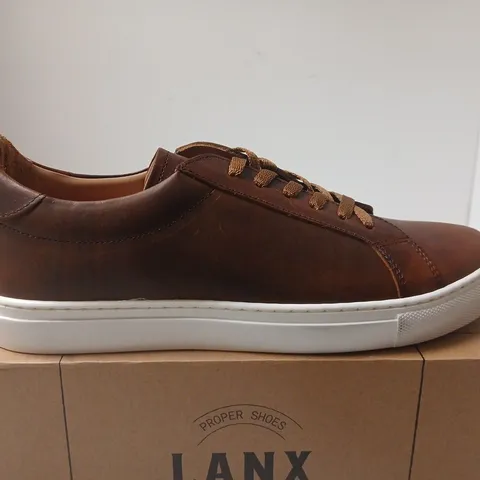 BOXED PAIR OF LANX BROWN LEATHER TRAINERS – UK 10.5 