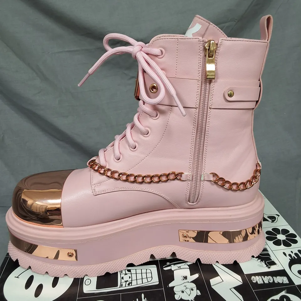 BOXED PAIR OF KOI ROSE GOLD BORIN HARDWARE PLATFORM BOOTS IN PINK/ROSE GOLD SIZE UK 6
