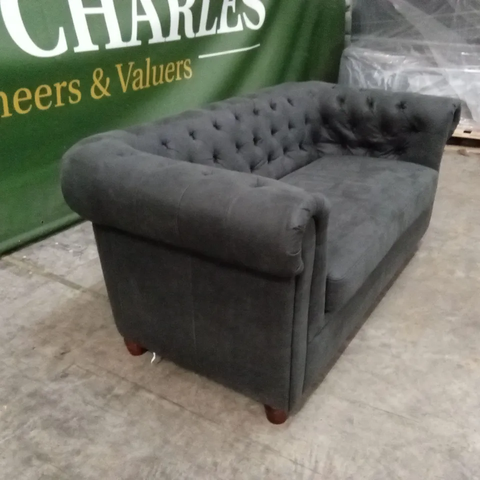 CHESTER CHESTERFIELD LEATHER LOOK 2 SEATER SOFA - BLACK RRP £799