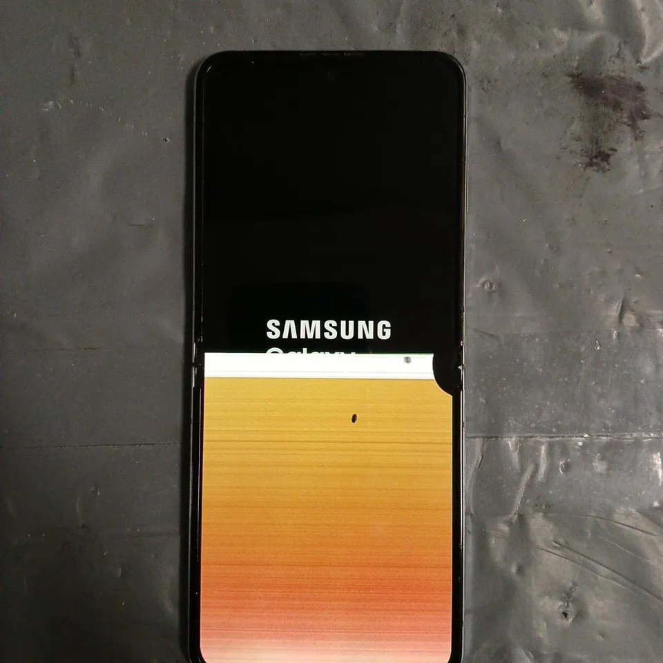 SAMSUNG GALAXY FOLD 5 SMARTPHONE 