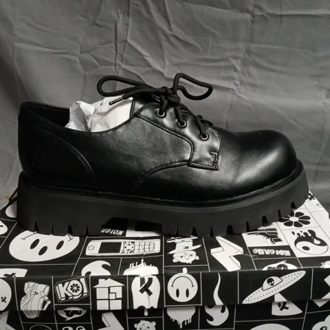 BOXED KOI PINEMOON MENS BLACK LACE UP SHOES IN BLACK - UK 9