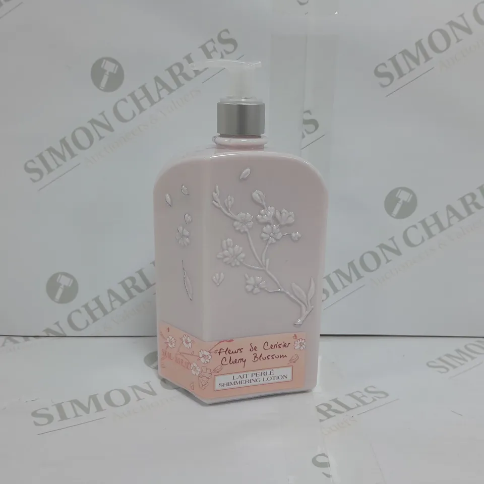 L'OCCITANE CHERRY BLOSSOM SHIMMERING BODY LOTION 500ML