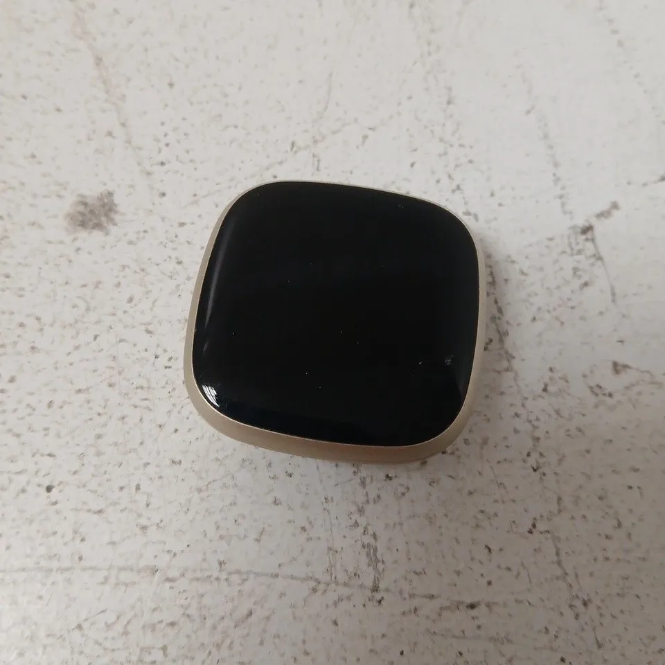 FITBIT VERSA 3 GOLD