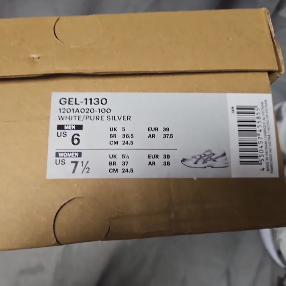 ASICS GEL-1130 WHITE/SILVER RUNNING SHOES – UK 5 (US MEN 6) – BOXED