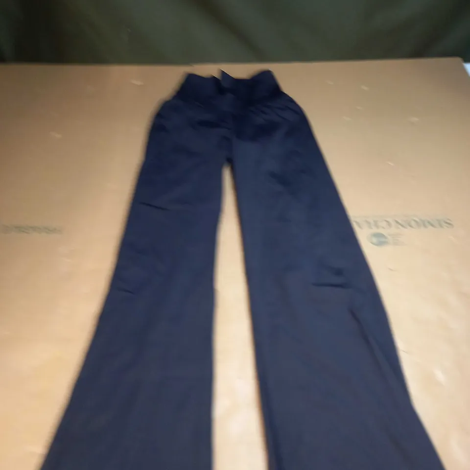 GYMSHARK FLARED WORKOUT LEGGINGS SIZE XS