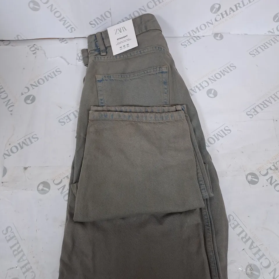 ZARA STRAIGHT MID WAIST DENIM JEANS SIZE UNSPECIFIED