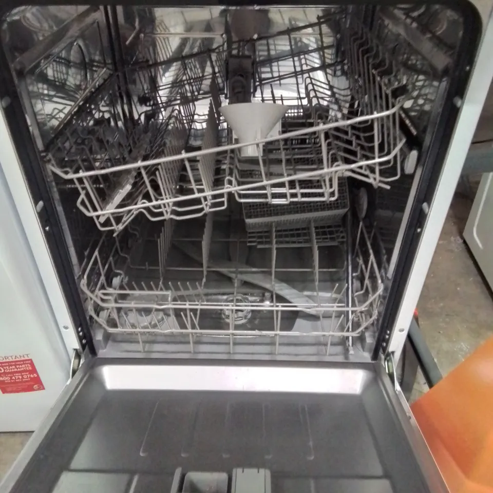 SWAN SDW751150W 12-PLACE FULLSIZE DISHWASHER - WHITE