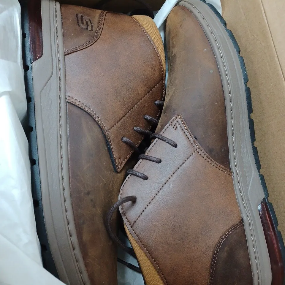 BOXED SKECHERS MEN RENLI BOOTS, DARK BROWN - SIZE 9
