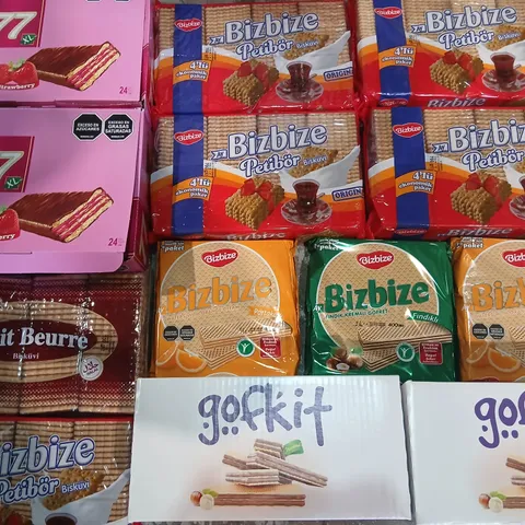APPROXIMATELY 50 PACKS OF ASSORTED BISCUITS TO INCLUDE; 77 STRAWBERRY, BIZBIZE AND BIZBIZE PETIBOR