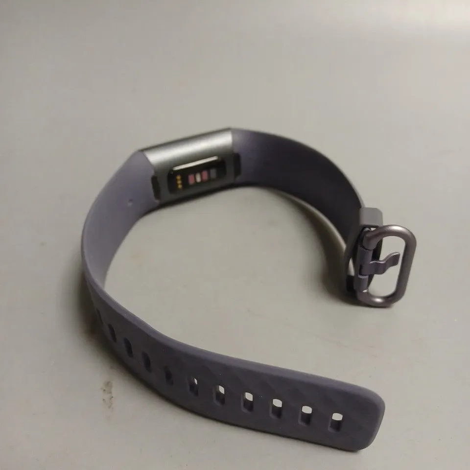 FITBIT CHARGE HEALTH & FITNESS TRACKER WATCH WITH RUBBER STRAP 