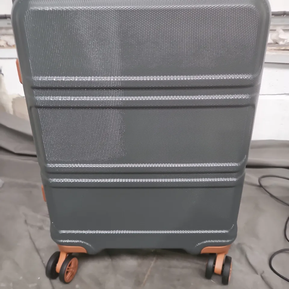 KONO HARDSHELL LUGGAGE CASE - 20"