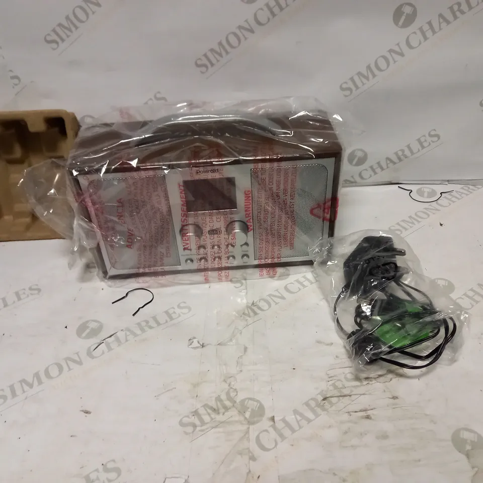 POLAROID BLUETOOTH DAB+/FM RADIO 