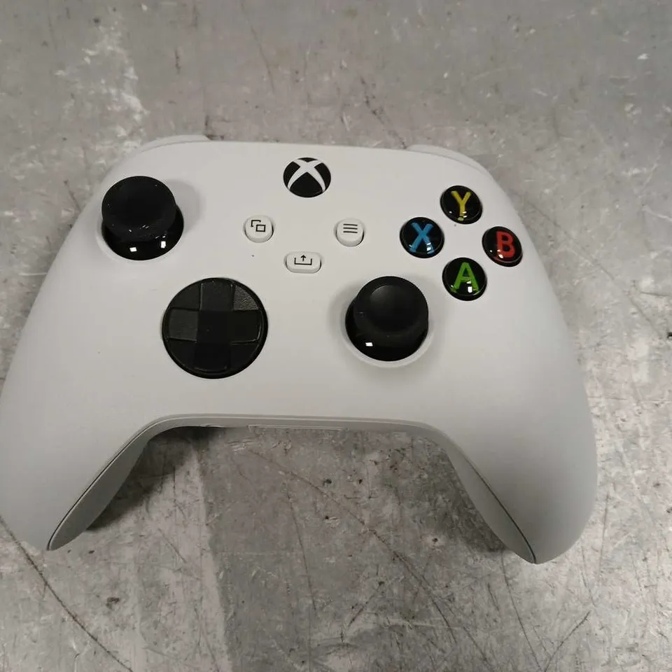 BOXED XBOX WIRELESS CONTROLLER