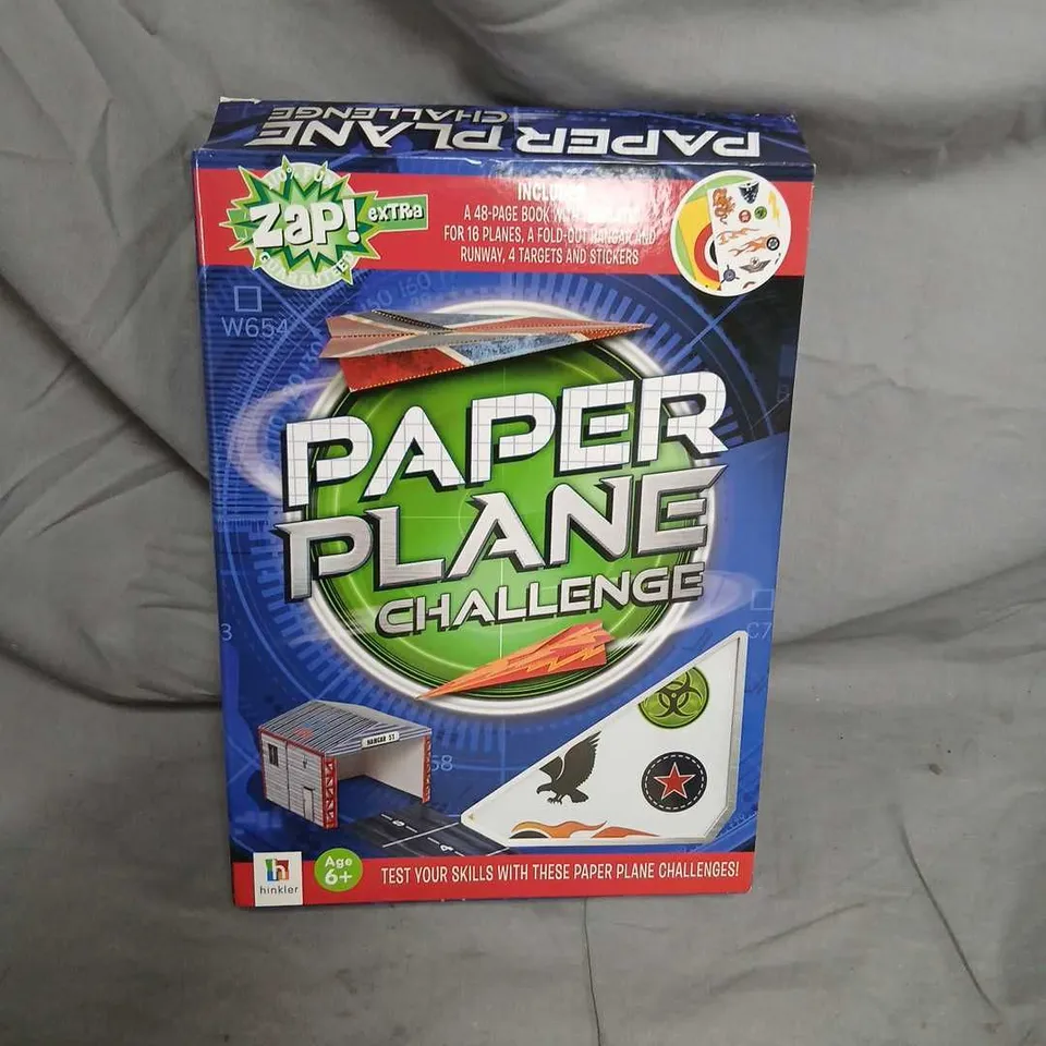HINKLER PAPER PLANE CHALLENGE – BOXED TOY GAME