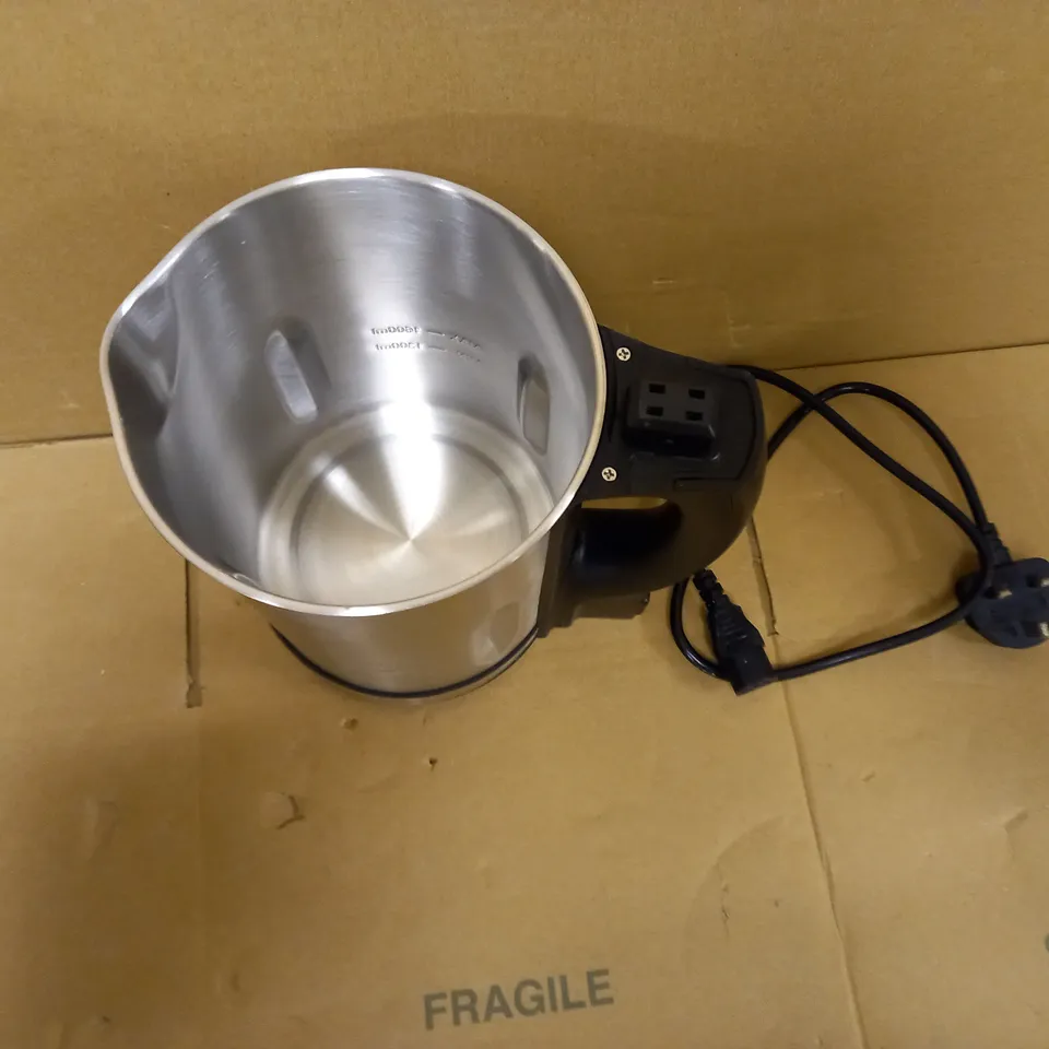 MORPHY RICHARDS SOUP MAKER 