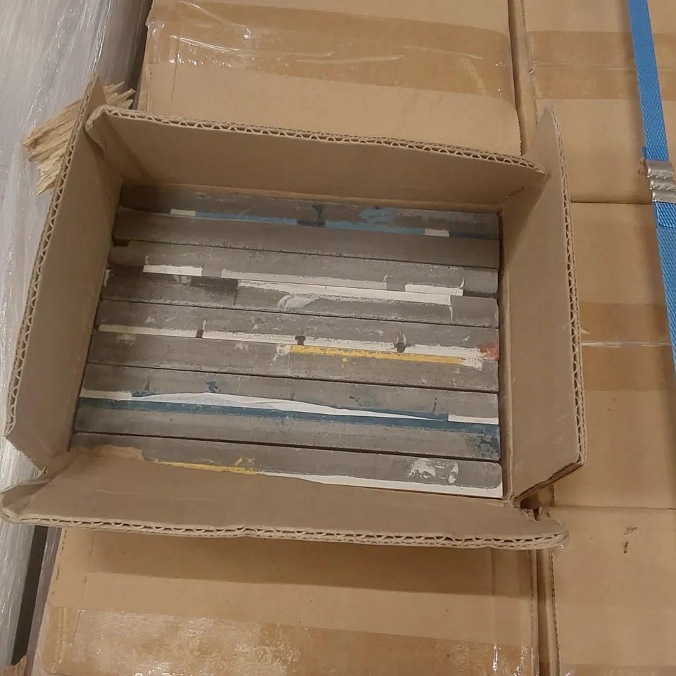 PALLET CONTAINING APPROXIMATELY 64x BOXES OF 9pcs ENCAUSTIC MIXED 20 x 20cm TILES