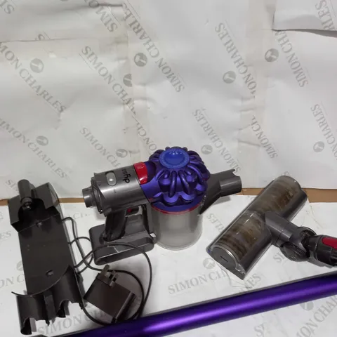 DYSON V7 ANIMAL CORDLESS HANDHELD VACUUM CLEANER (COLLECTION ONLY)