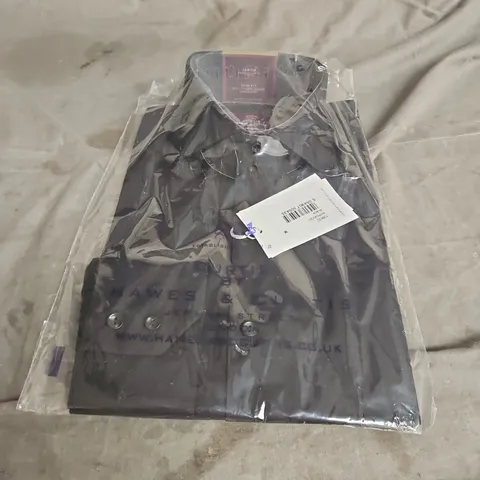 HAWES & CURTIS YORK SLIM FIT HIGH CUTAWAY COLLAR SHIRT IN BLACK SIZE M