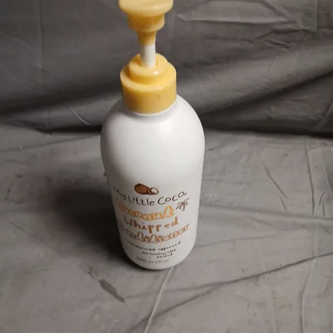 APPROXIMATELY 25 ASSORTED COSMETICS ITEMS INCLUDING MY LITTLE COCO CONDITIONER , TEETH WHITENING POWDER AND PALMOLIVE SKIN CREAM