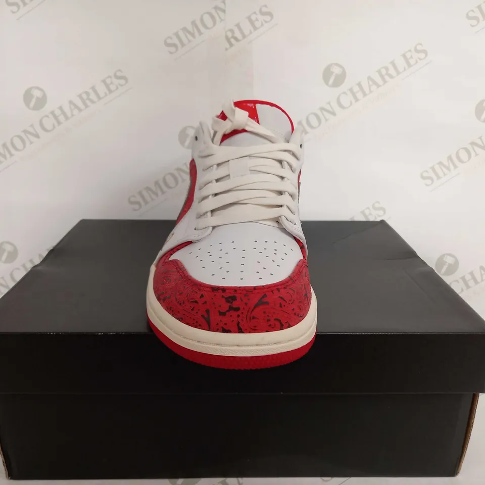 NIKE AIR JORDAN 1 LOW SE - UK 9