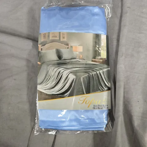 APPROXIMATELY 25 ASSORTED BLUE PILLOW CASE PAIRS