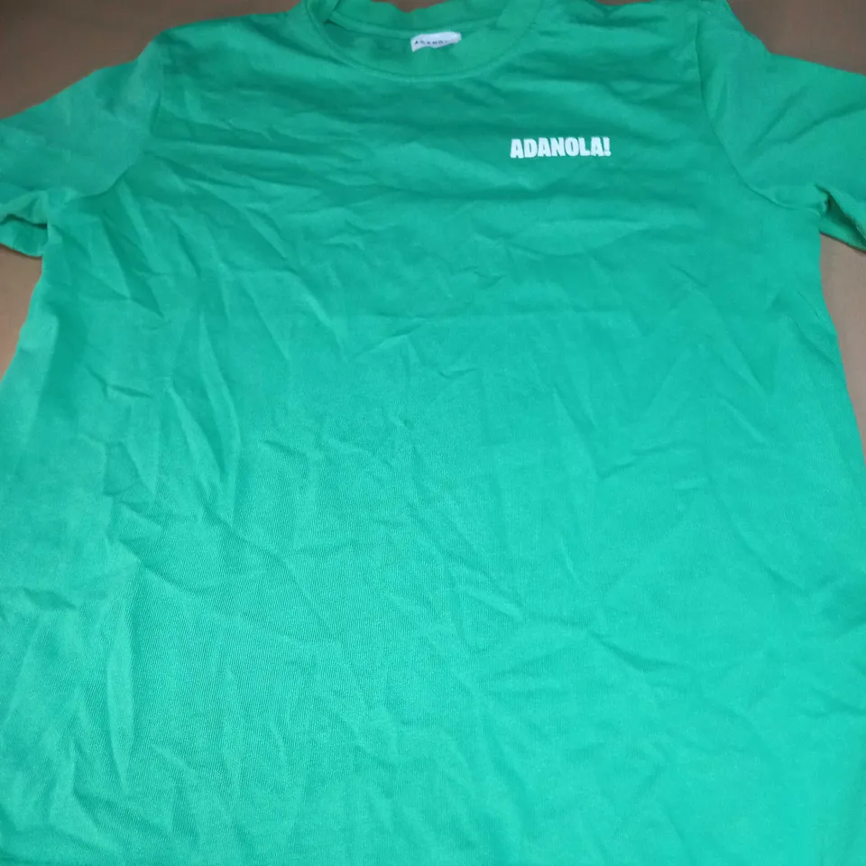 ADANOLA PRINTED CREWNECK SHORT SLEEVE T-SHIRT IN GREEN - SMALL
