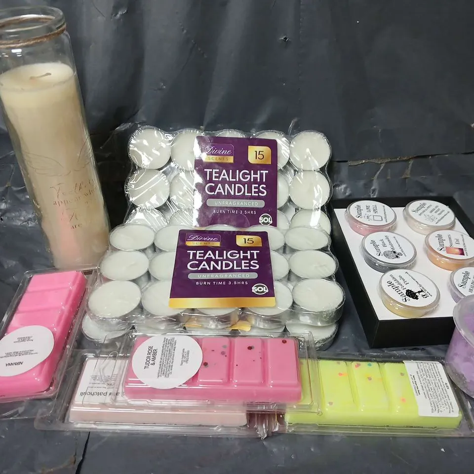 APPROXIMATELY 18 ASSORTED HOUSEHOLD ITEMS TO INCLUDE TEALIGHTS, SCENTED CANDLES, WAX MELTS, ETC