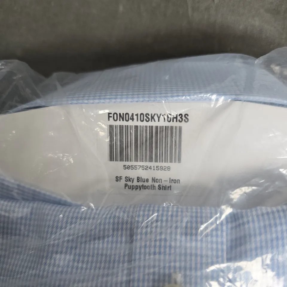 BAGGED CHARLES TYRWHITT SKY BLUE PUPPYTOOTH SHIRT – NON-IRON - SLIM FIT (16.5/33IN)