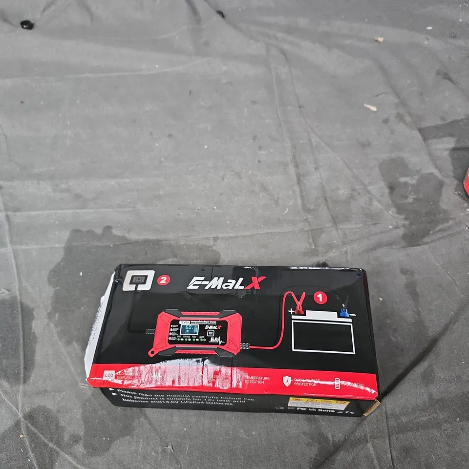 E-MAX PORTABLE 12V CAR BATTERY CHARGER / JUMP STARTER – LCD DISPLAY