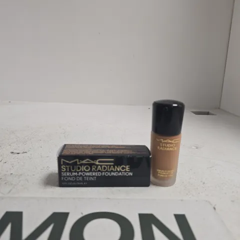 MAC STUDIO RADIANCE FOUNDATION NW25