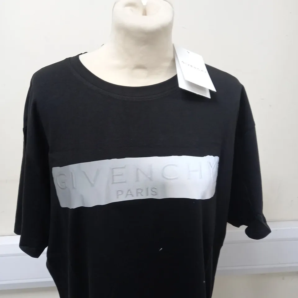 GIVENCHY PARIS LOGO PRINT T-SHIRT SIZE XXL