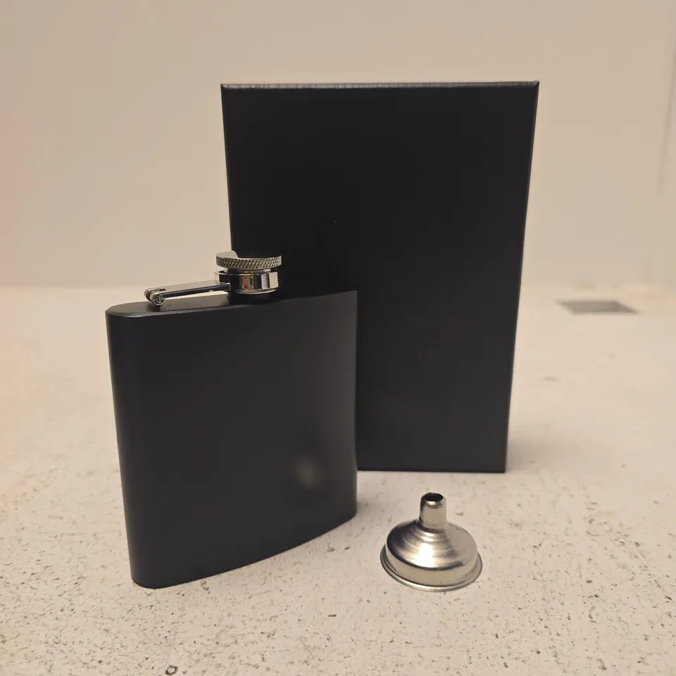 5 X 6OZ MATT BLACK HIP FLASKS WITH GIFT BOXES