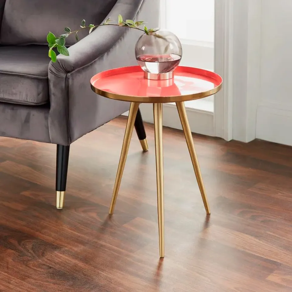 BOXED MARGUERITE TRAY TABLE