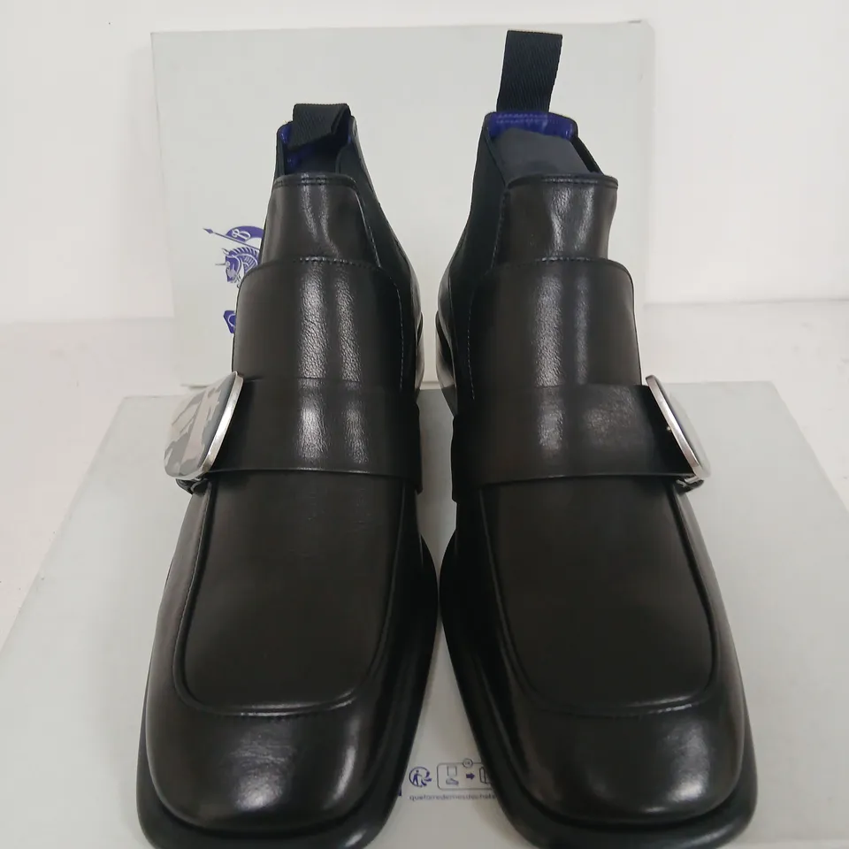 BURBERRY MEN’S LEATHER BOOTS – BLACK WITH SILVER BUCKLE STRAP, UK9
