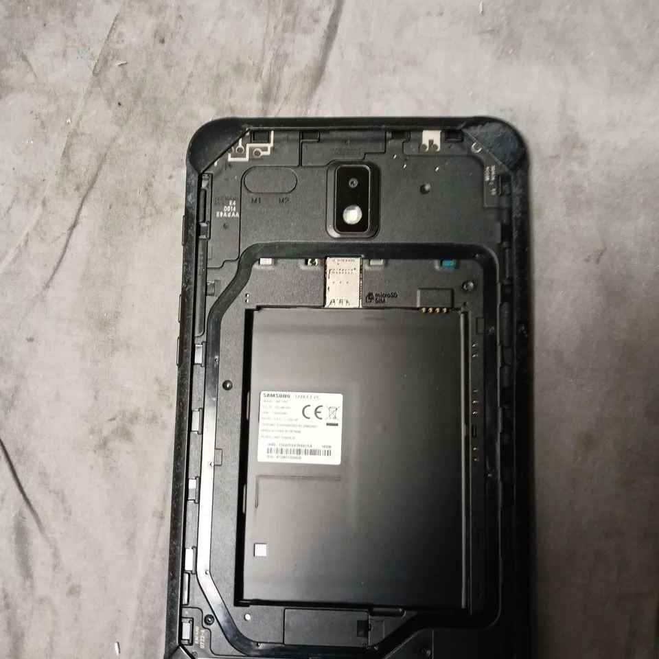 SAMSUNG TABLET PC SM-T395 – 16GB, CRACKED SCREEN