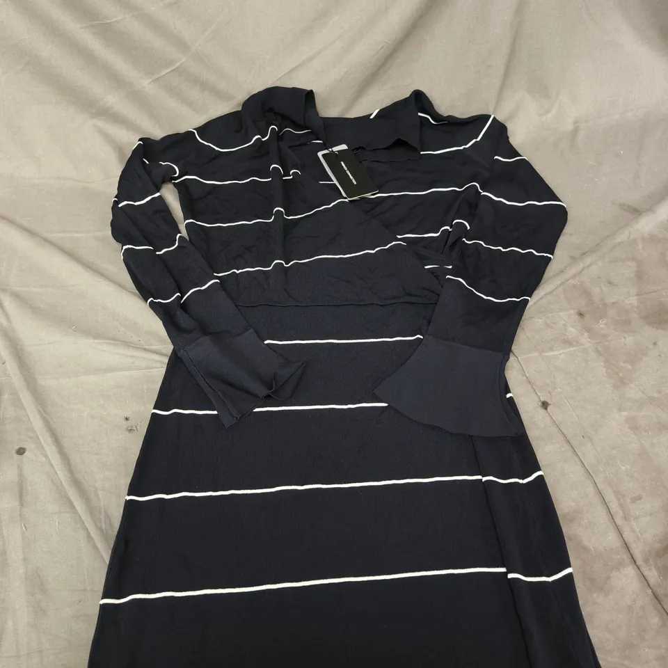 FRENCH CONNECTION OTTIE KNIT STRIPE MAXI DRESS – NAVY & WHITE, SIZE L