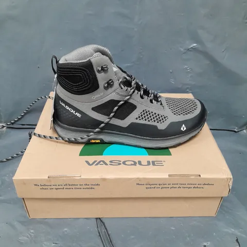 BOXED PAIR OF VASQUE BREEZE LT GTX TRAINERS - 8