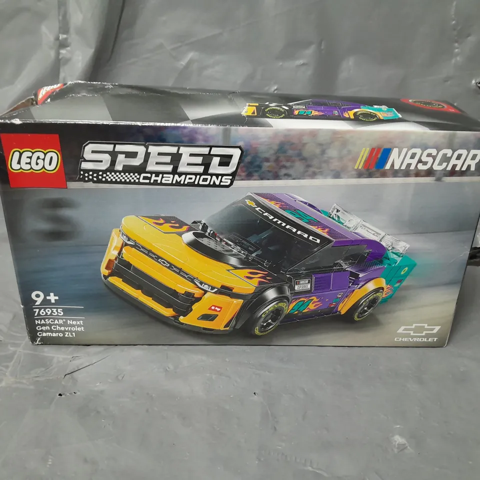 LEGO SPEED CHAMPIONS NASCAR NEXT GEN CHEVROLET CAMARO ZL1 76935 9+ RRP £35