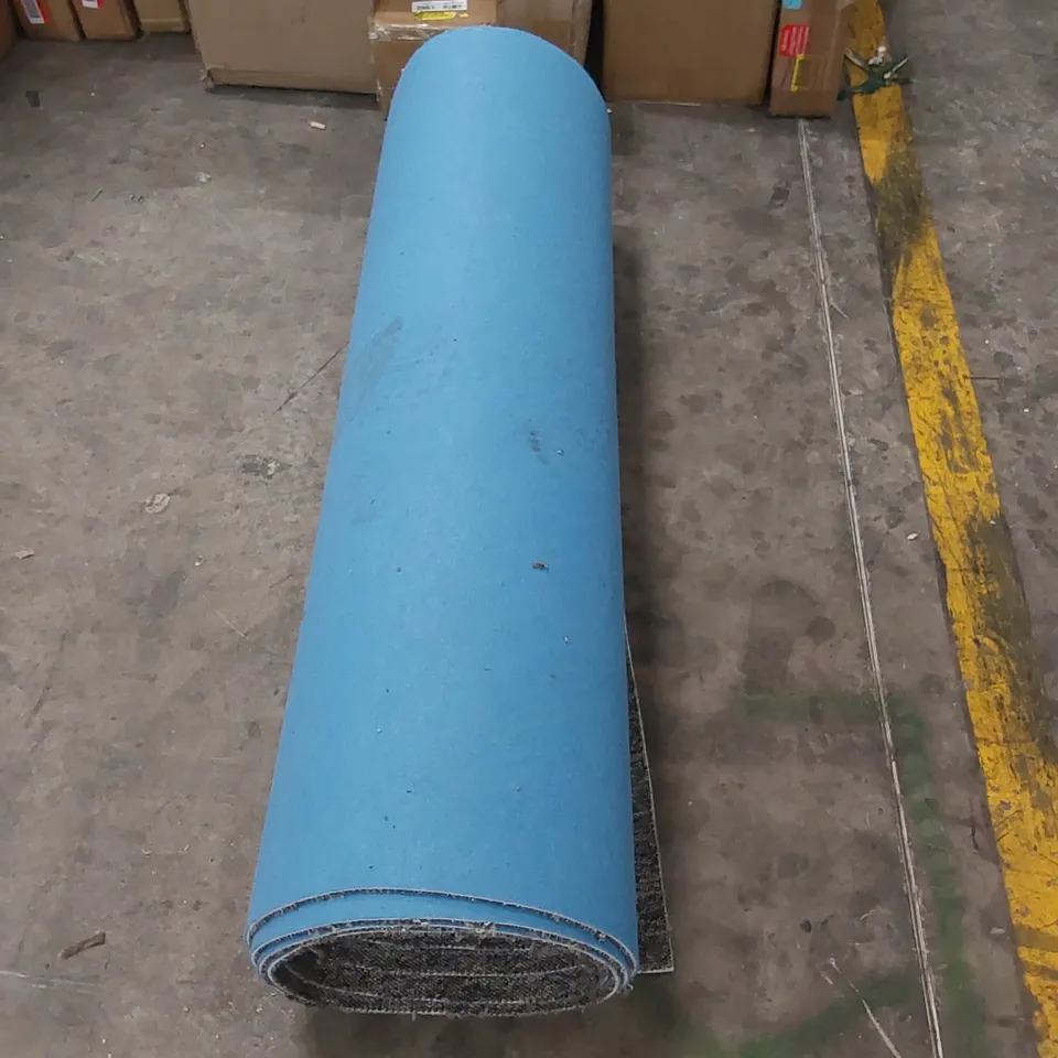 ROLL OF QUALITY CARPET // SIZE UNSPECIFIED 