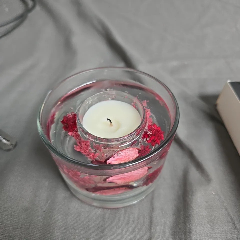 BOX OF APPROXIMATELY 25 ASSORTED ITEMS TO INCLUDE: TEETH WHITENING KIT AND CANDLE