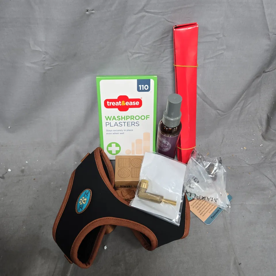 APPROXIMATELY 12 ASSORTED HOUSEHOLD ITEMS TO INCLUDE PLASTERS, PURR PAWS LUXURY HARNESS, PLANET SPA SLEEP, ETC