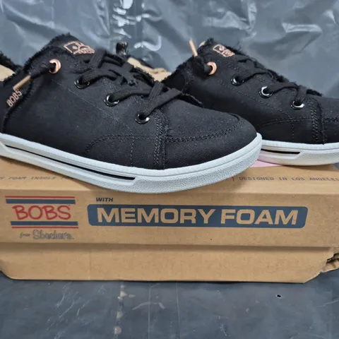 BOXED PAIR OF SKECHERS BOBS SHOES IN BLACK SIZE 6