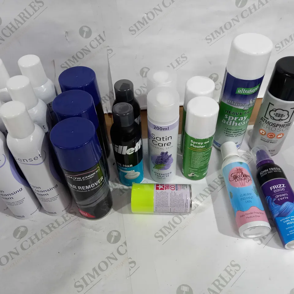 LOT OF APPROX 20 ASSORTED AEROSOLS TO INCLUDE SHOWER FOAM, TAR REMOVAL, SHAVING FOAM ETC